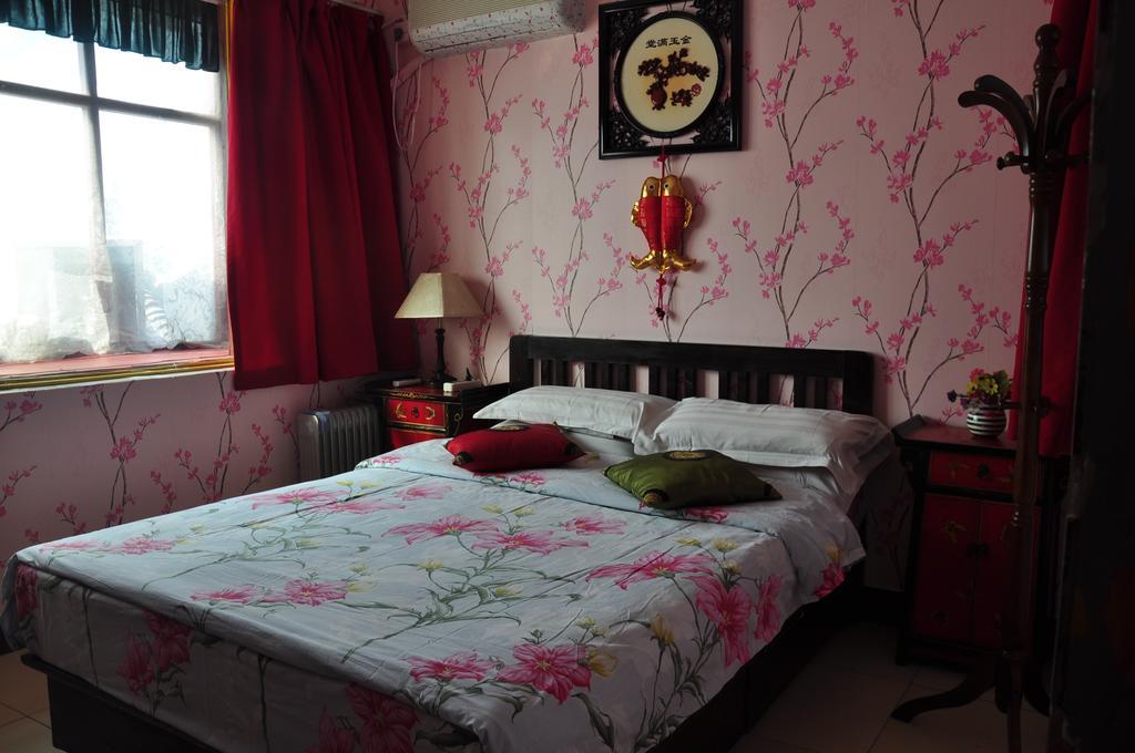 Hostel Red Lantern House *